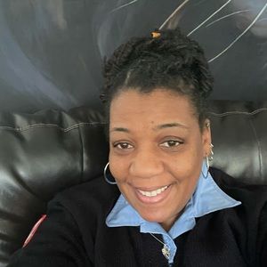 Meet your Posher, Laverne